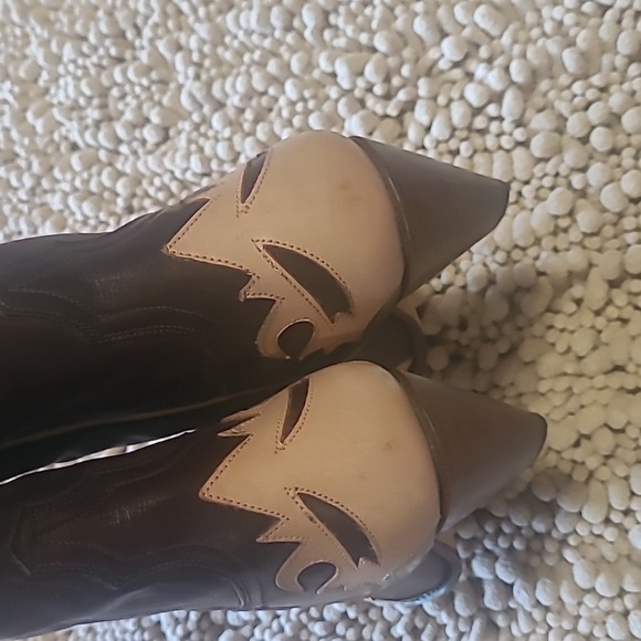 Charlie 1 Horse 7 - Picture 5 of 9